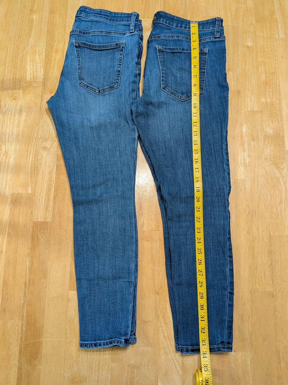 GAP Women's Dark Blue And Light Wash Stretch Skinny Leggings X2